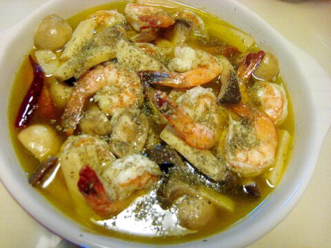 エビときのこのアヒージョ